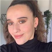 Étudiante en deuxième année de science politique, propose ses services pour du soutien scolaire de la classe CP jusqu’à la préparation du brevet